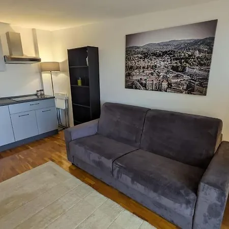 Amazing With View Near Metro Daire