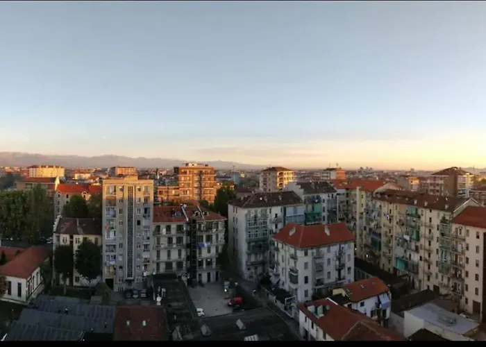 Amazing With View Near Metro *